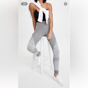 Brand new never opened Sweaty Betty merino base leggings ⛷️ ❄️